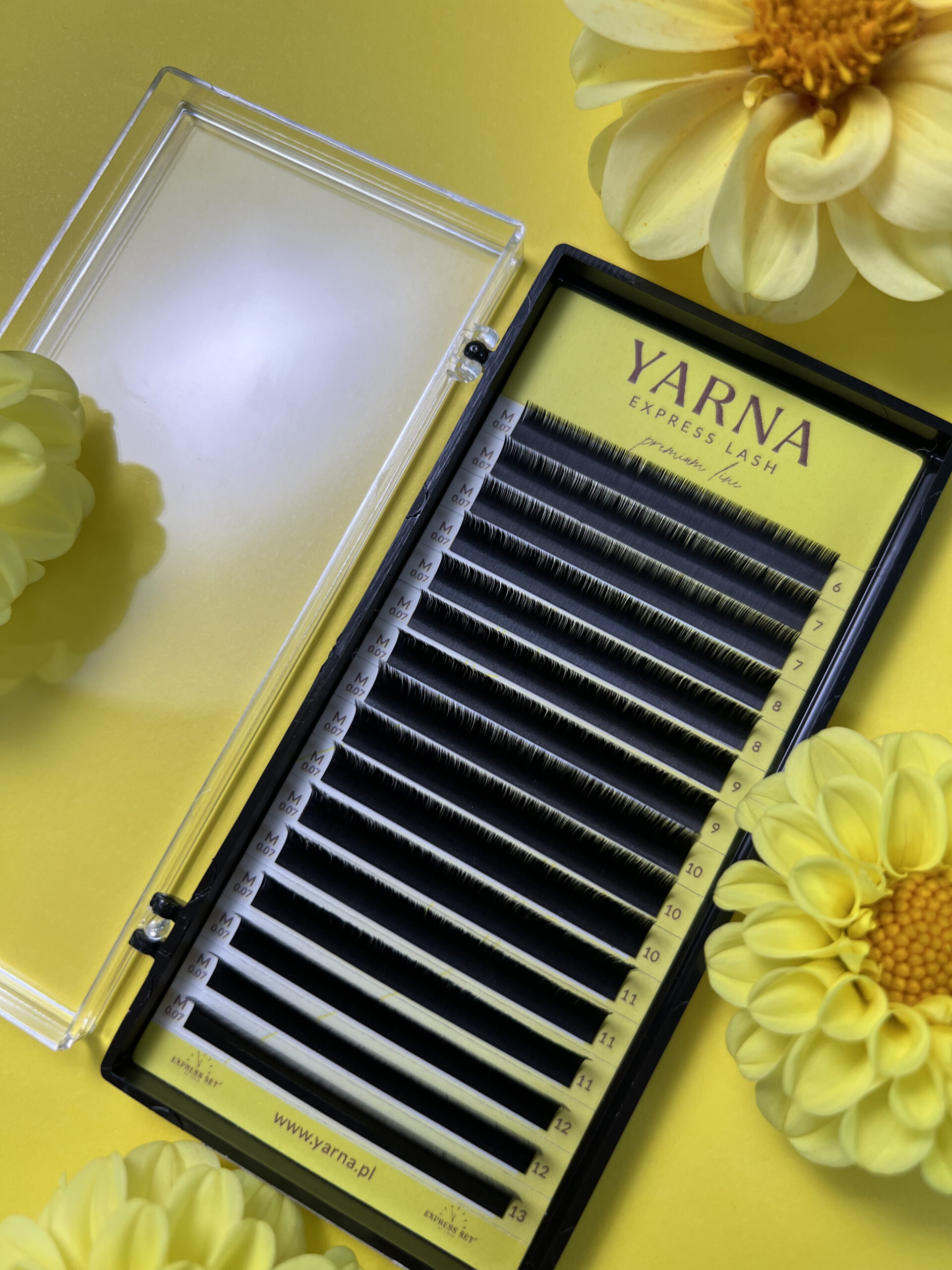 Rzęsy YARNA Express Lash 0,07 M Black - obrazek 5